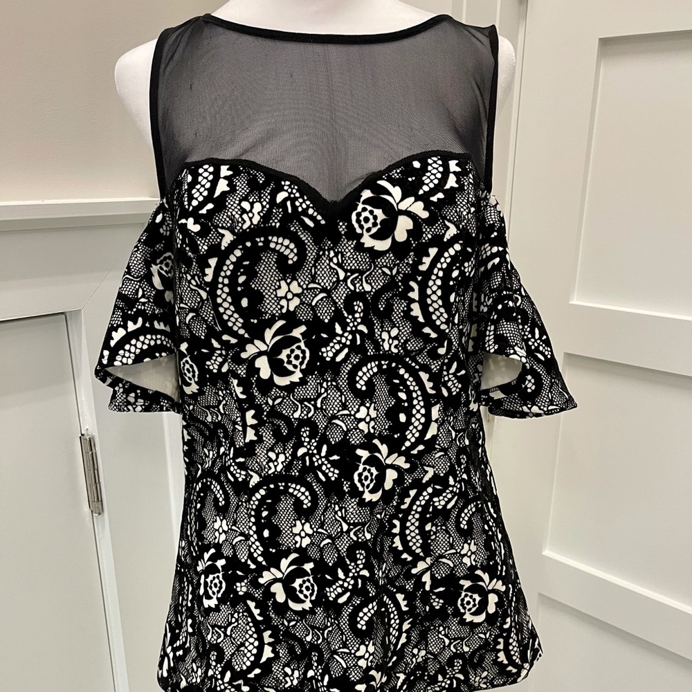 Boston proper blouse size large